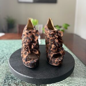 Nine West Leopard Print Peep Toe Heels